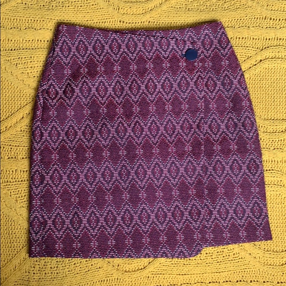 Work Vibes! Tweed skirt- dark magenta